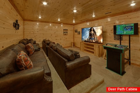 Luxury 6 Bedroom Cabin with Theater Room - Splashin On Majestic Mountain