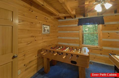 2 bedroom cabin with foosball and air hockey - A Peaceful Retreat