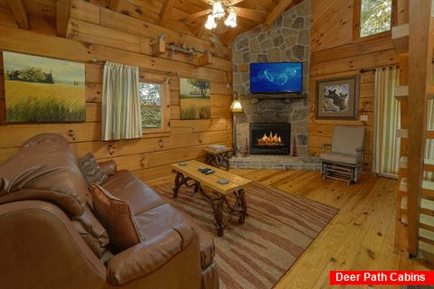 1 Bedroom Honeymoon Cabin with Wooded Views - Have I Told You Lately