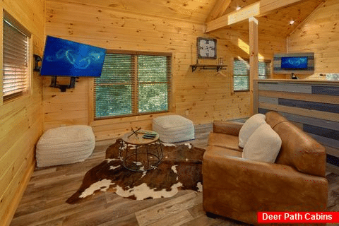 Living room with mountain views in rental cabin - Tennessee Treehouse