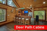 Large 5 Bedroom Cabin with Bar and Game Room