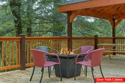 5 Bedroom Cabin with Fire Pit & Outdoor Seating - Bar Mountain II