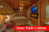 River Cabin with 2 Master Suites with fireplaces