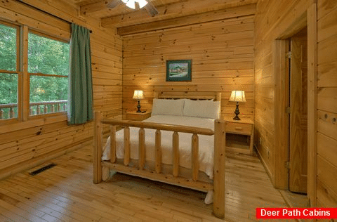 6 Bedroom 7 1/2 bath Cabins Sleeps 22 - Lookout Lodge