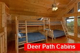 6 bedroom cabin sleeps 22 wih Bunk Beds 