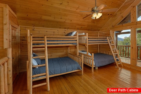 6 bedroom cabin sleeps 22 wih Bunk Beds - Lookout Lodge