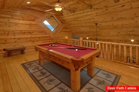 Loft Game Room wiht Pool Table 2 Bedroom - Noah's Getaway