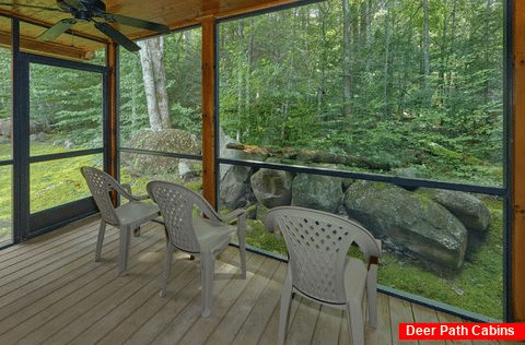 Screen in Porch with Rocking Chairs - Noah's Getaway