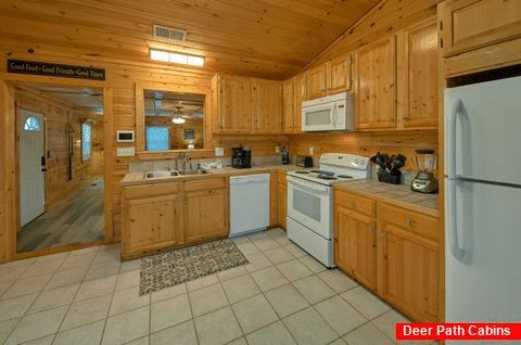 Fully Furnished kitchen in 3 bedroom cabin - LoneStar