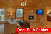 3 bedroom cabin with Fireplace in living room