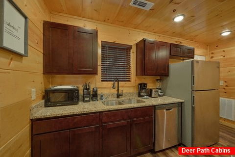 Fully furnished kitchen in 2 bedroom cabin - Hickory Splash