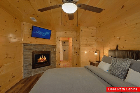 2 bedroom cabin with King bed and fireplace - Hemlock Splash