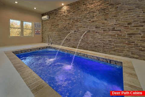 Private heated indoor pool at 2 bedroom cabin - Hemlock Splash