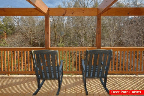 Cabin with Private Pool and Wooded Resort View - Hemlock Splash