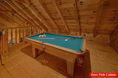 Open Loft with Pool Table 1 Bedroom Cabin - Restin Easy