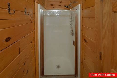 Master Bathroom with Shower Sleeps 5 - Rippling River