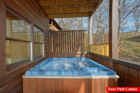 Rainbow Ridge 5 Bedroom Cabin with Hot Tub - Smoky Mountain Retreat