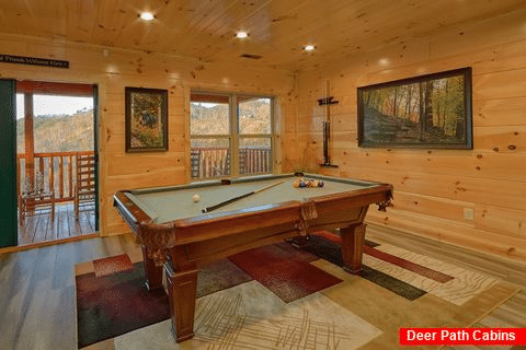 4 bedroom cabin with Pool Table and private pool - Splashing Bear Cove