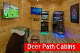 Luxurious 4 bedroom cabin with Arcade Games 