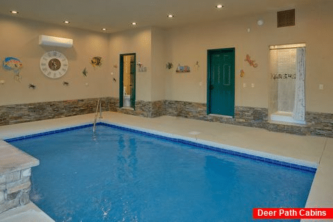 Pool with half bath and Shower in cabin rental - Splashing Bear Cove