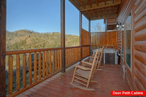 4 bedroom cabin with hot tub and private pool - Splashing Bear Cove