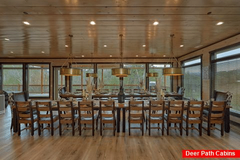 Luxury cabin with Dining Room for 50 plus guests - Smoky Mountain Masterpiece