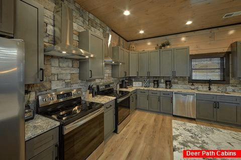 15 bedroom luxury cabin with 2 Stoves in kitchen - Smoky Mountain Masterpiece