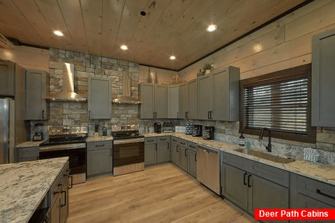 15 bedroom cabin with fully furnished kitchen - Smoky Mountain Masterpiece