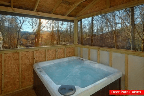 2 Bedroom Cabin with Hot Tub in Pigeon Forge - Nana's Place