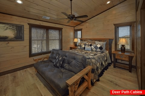 King Bedroom with Full bath in 15 bedroom cabin - Smoky Mountain Masterpiece