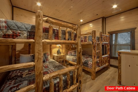 15 bedroom cabin with 7 sets of Queen Bunk Beds - Smoky Mountain Masterpiece