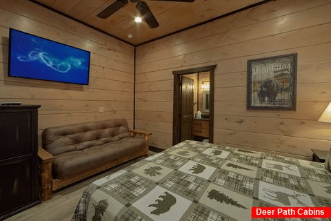 Premium 15 bedroom cabin that sleeps 60 guests - Smoky Mountain Masterpiece