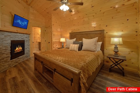 Premium cabin with 2 Master Suites and King Beds - Laurel Splash