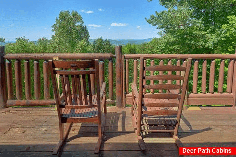 Featured Property Photo - Bearfoot Haven