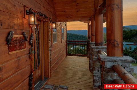 3 bedroom Wears Valley cabin with indoor pool - Smoky Bear Lodge