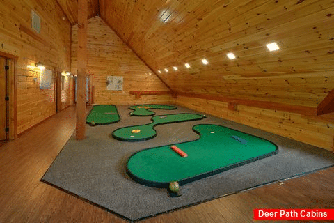 11 bedroom cabin with private putt putt course - The Big Lebowski