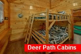 11 bedroom cabin with Bunk Bedroom for 4 guests