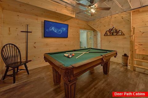 Smoky Mountain 5 Bedroom Cabin with Pool Table - 3 Little Bears