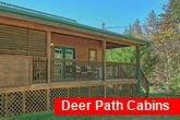 1 Bedroom Cabin Sleeps 4 covered Porch 