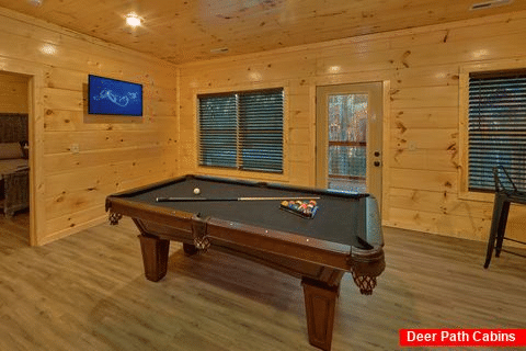 2 Bedroom Cabin in the Smokies with Pool Table - Hideaway Haven