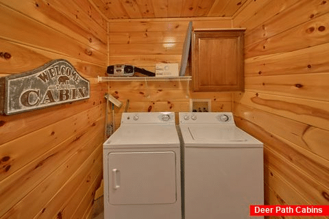 3 Bedroom Cabin with Waasher and Dryer - Honey Cabin