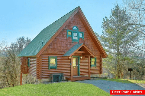 Spacious 1 Bedroom Cabin Near Pigeon Forge - A Romantic Hilltop