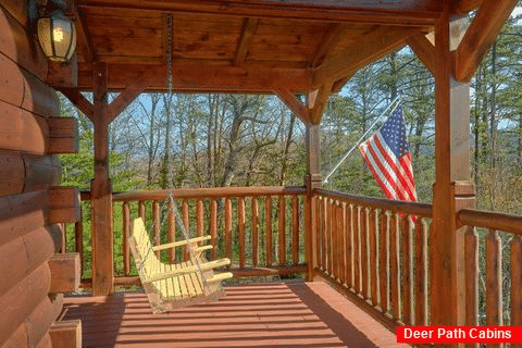 Covered Porch with Swing 3 Bedroom Cabin - Honey Cabin