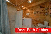 1 bedroom cabin with jetted tub in bathroom