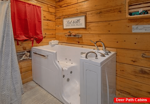 Jetted tub in 1 bedroom cabin Master Bath - Beary Cozy Cabin