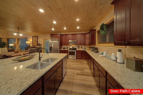 Cabin with Fully Equipped Kitchen - Tennessee Splendor