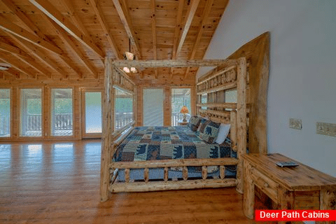 6 bedroom pool cabin with spacious master suite - Fireside Retreat