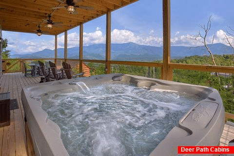 Private Hot Tub with Spectacular View 3 Bedroom - Wild Ginger