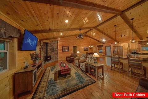 4 Bedroom Cabin With Wifi - The Tennessean on Huckleberry Hill