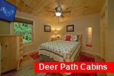 4 Bedroom Cabin with Queen Bed 